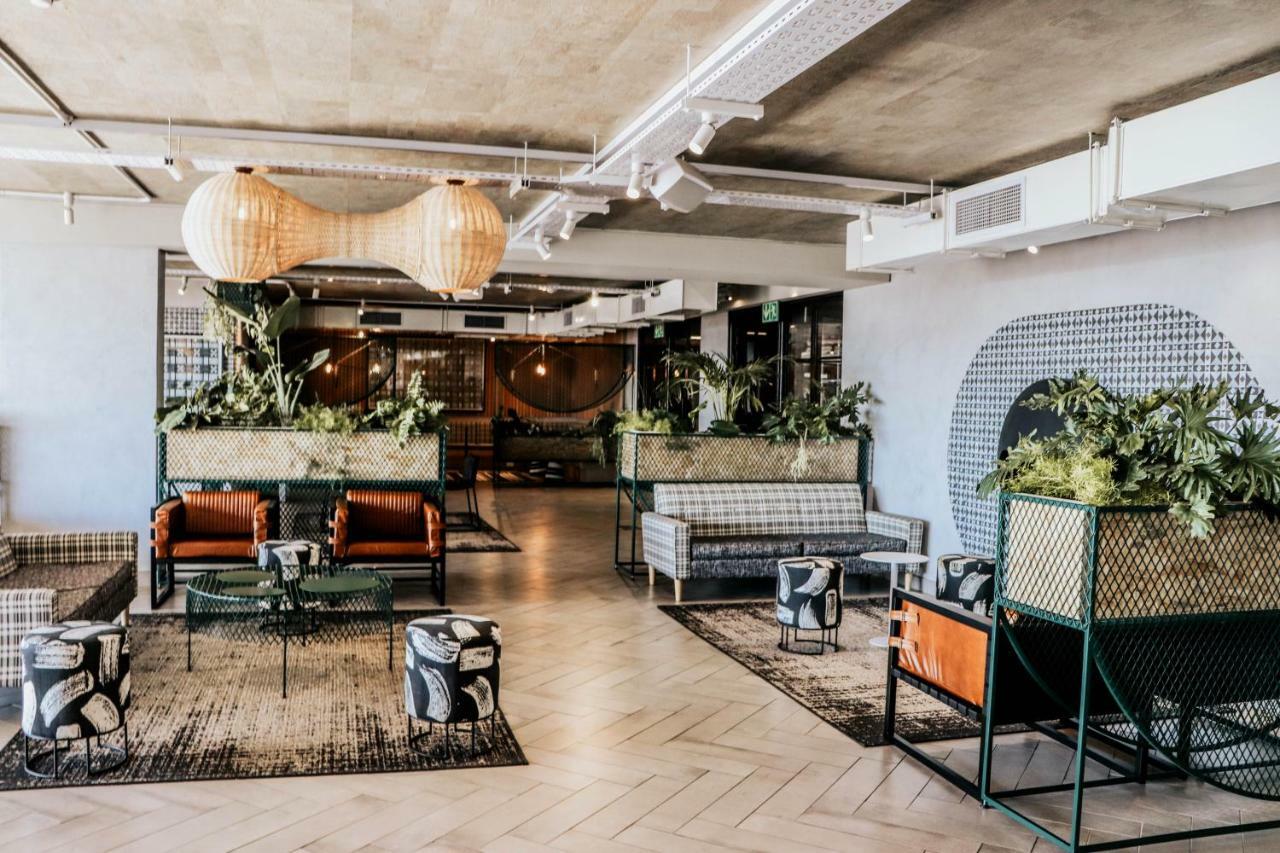 شقة كيب تاون  في Wex1 - Modern, Iconic, Pool, Gym, Wifi, Secure Parking المظهر الخارجي الصورة